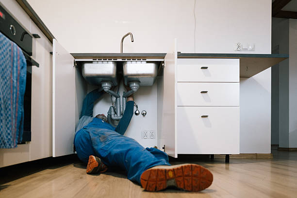 Professional Leak Detection technician working in Fresno, TX